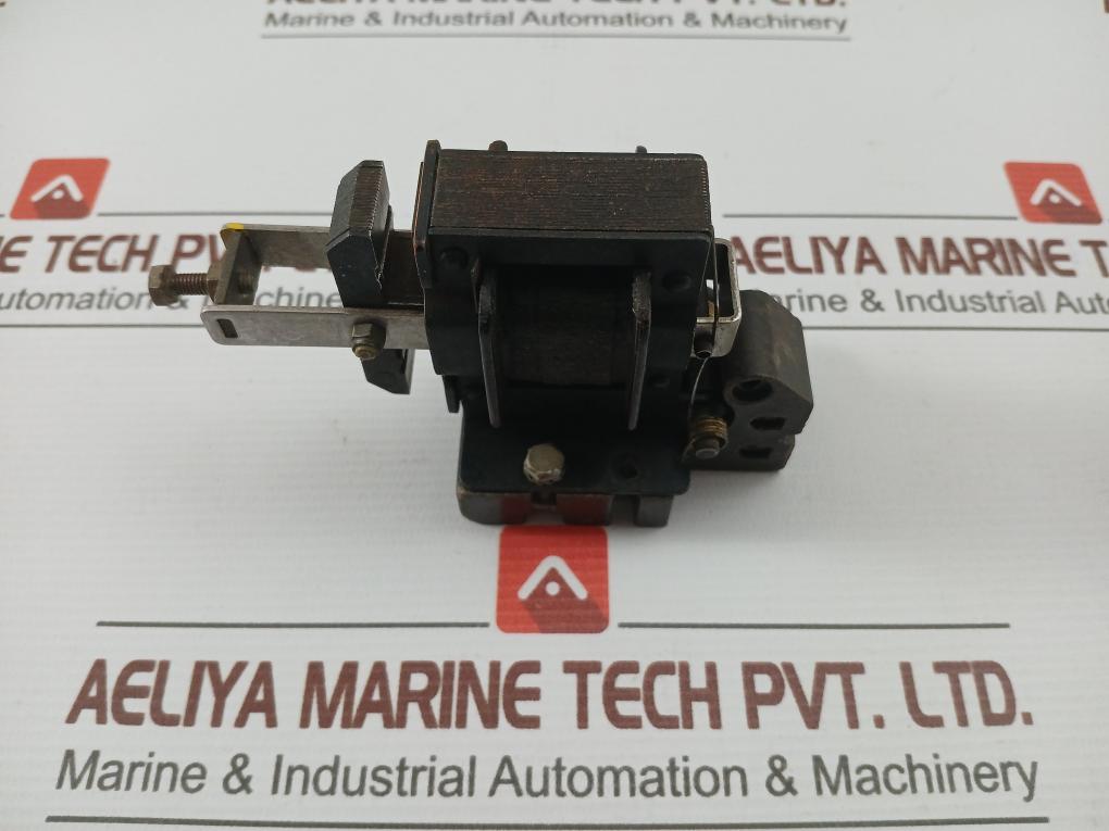 Undervoltage-Relay-2A-24Vdc-87170-210183-7