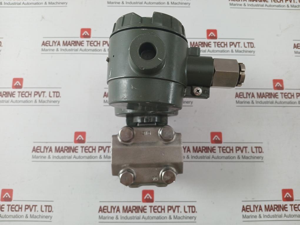 Une 43-scs2*B/Cal-p/Ssb-s/Z Pressure Transmitter Yokogawa 0-5 Mpa