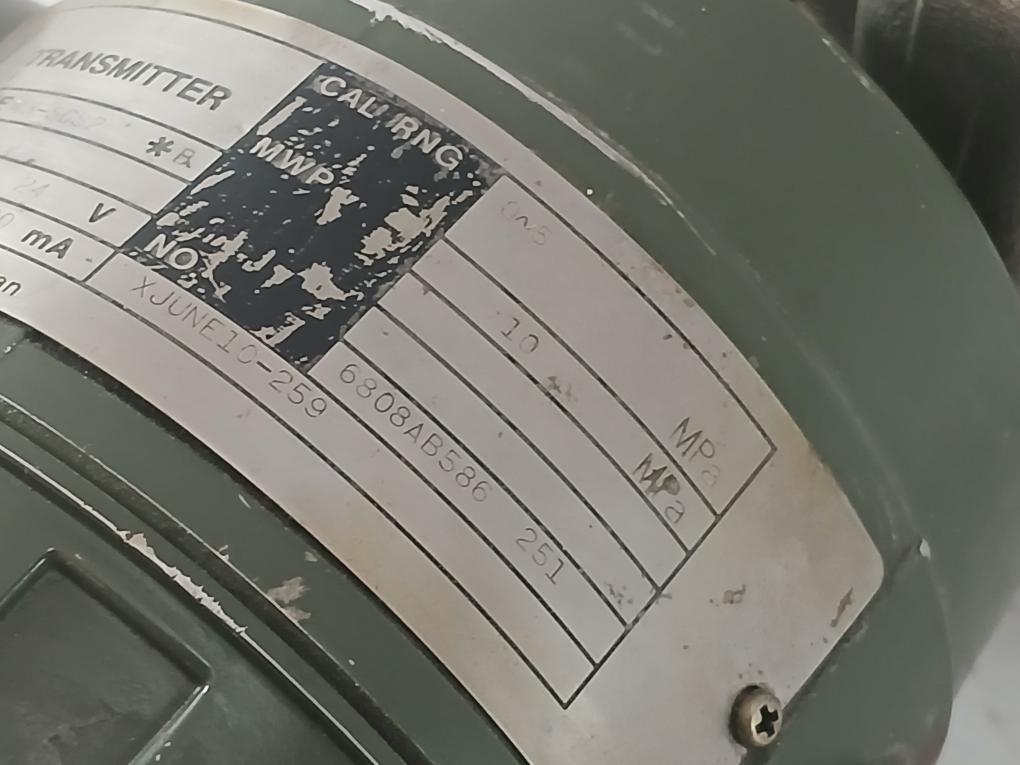 Une 43-scs2*B/Cal-p/Ssb-s/Z Pressure Transmitter Yokogawa 0-5 Mpa