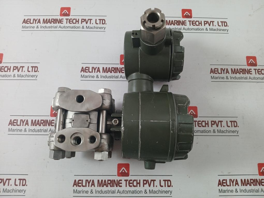 Une 43-scs2*B/Cal-p/Ssb-s/Z Pressure Transmitter Yokogawa 0-5 Mpa