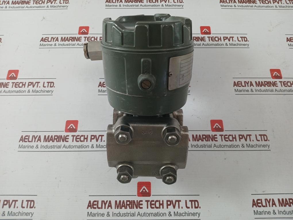 Une 43-scs2*B/Cal-p/Ssb-s/Z Pressure Transmitter Yokogawa 0-5 Mpa