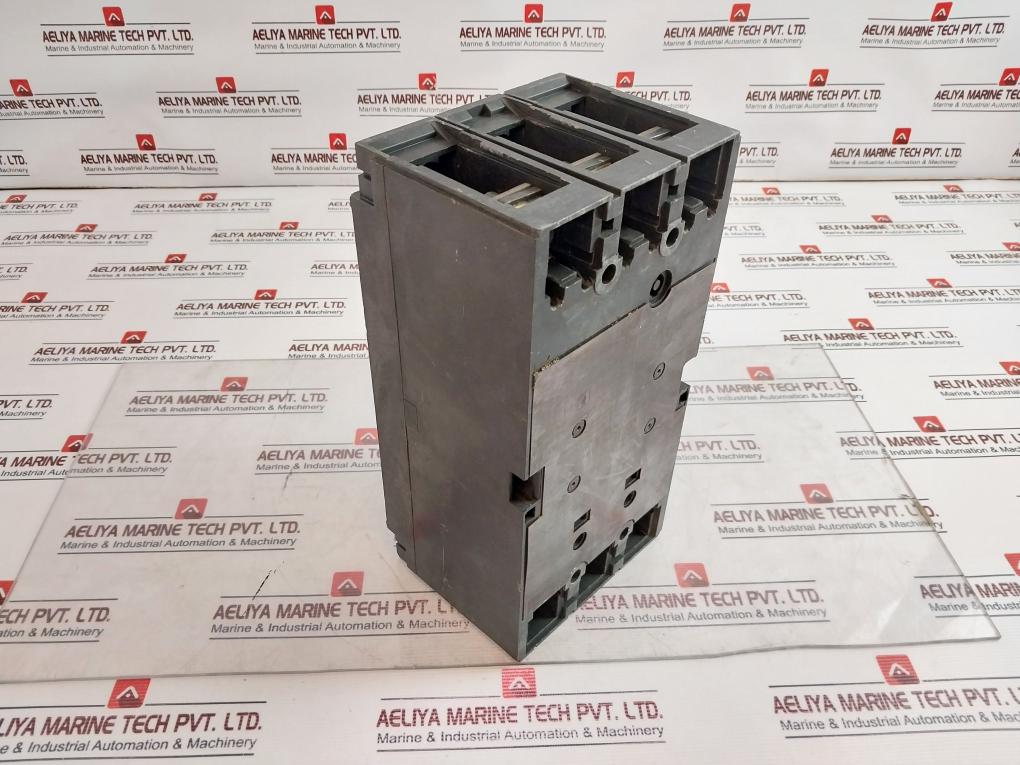 Unelec Record D 400 L Circuit Breaker 400A