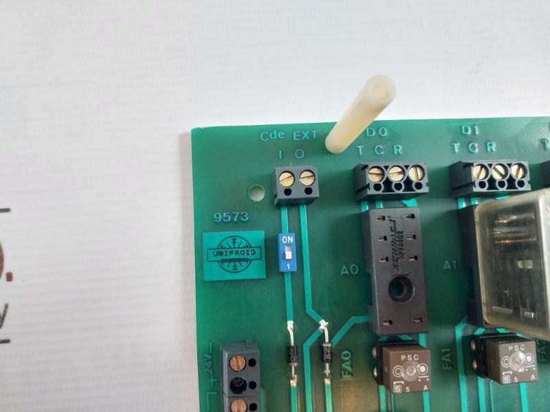 Usifroid 9573 Relay Board Pcb Module With 27 Relays Attached F-21633