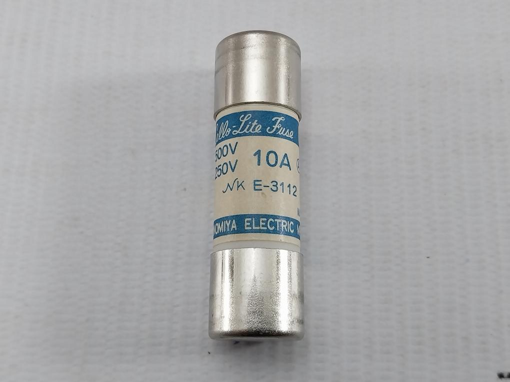 Utsunomiya-Electric-Ac-500V-Acl50-10A-Cello-Lite-Fuse-UC1-Lot-Of-10X-210628-9