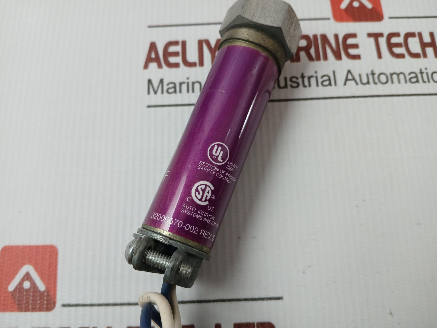 Uv Flame Detector/Sensor C7027A 1031 Honeywell