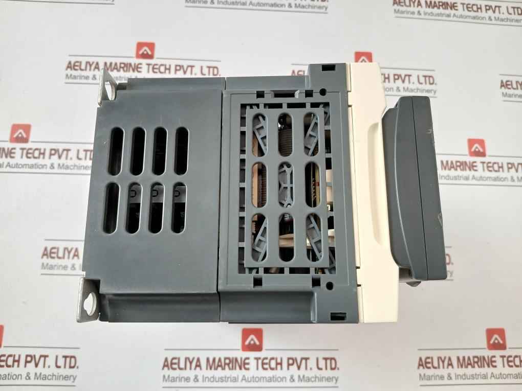 Variable Speed Drive 1.5Kw-2Hp Atv71Hu15N4 Schneider Electric