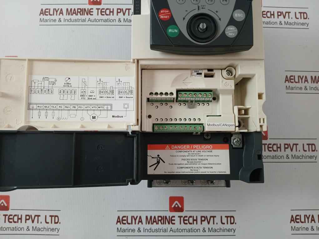 Variable Speed Drive 1.5Kw-2Hp Atv71Hu15N4 Schneider Electric