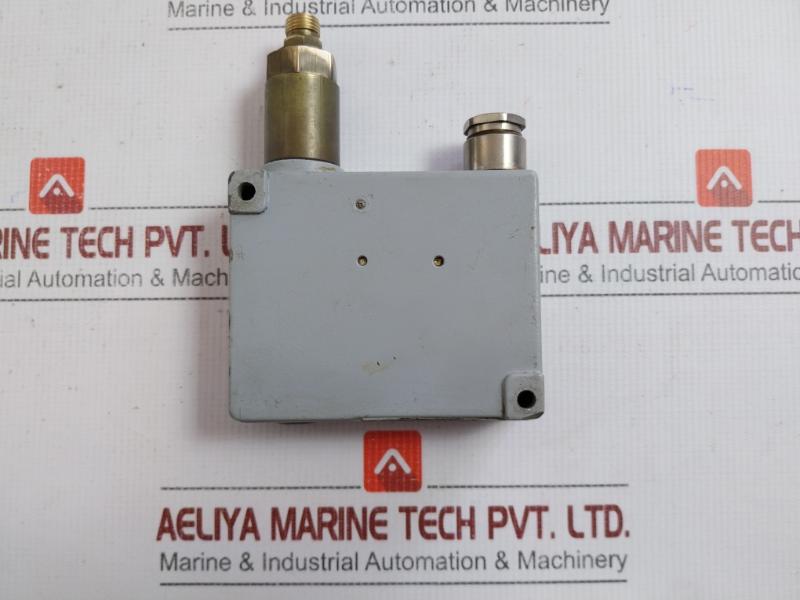 Varma Trafag Pressure Switch 1-10Bar Pf-010-w