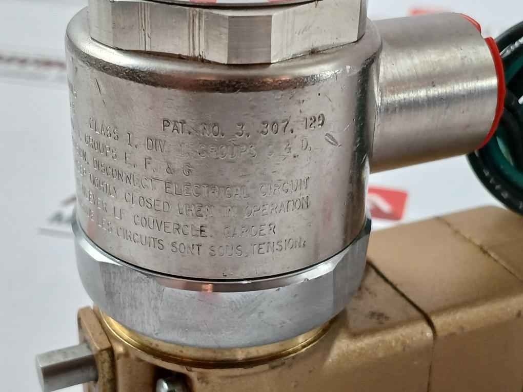 Versa Vxx-4324-m-xx-31-a120 Pneumatic Solenoid Valve V0E23Z0011Tccm