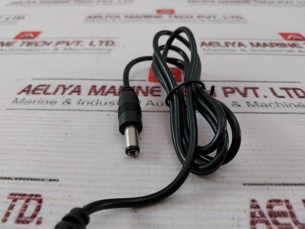 Vga Splitter Vga-2002 2-port 200Mhz Video Splitter With Ac/Dc Adaptor