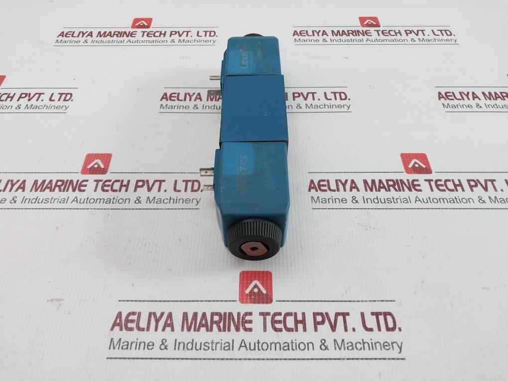 Vickers Directional Control Valve Dg4V 3S 6C Vm U H5 60, 24V Dc 30W