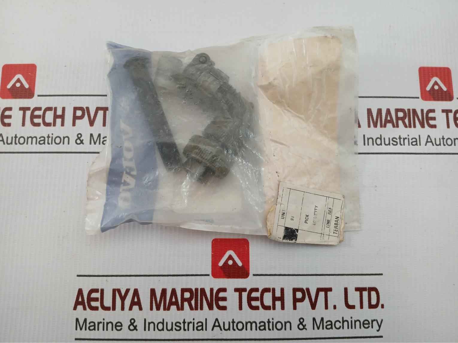 Volvo Circular Connector Cable Clamp Set 846580