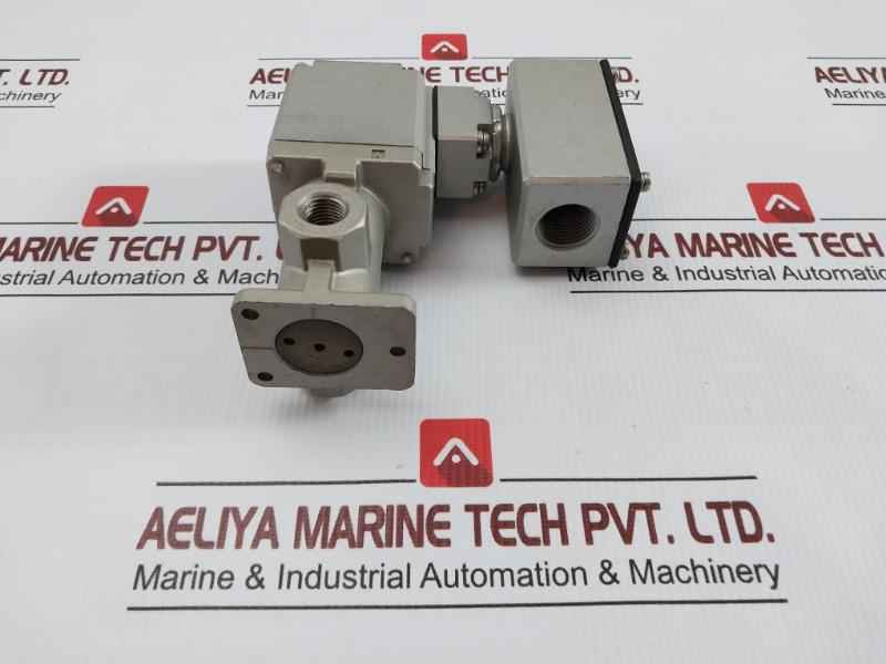 Vt325-023T Solenoid Valve Ac110V 50/60Hz Smc