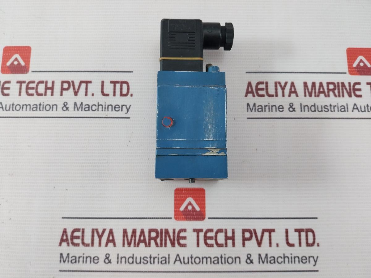 Wabco 3410400060 Pneumatic Pressure Switchn USED
