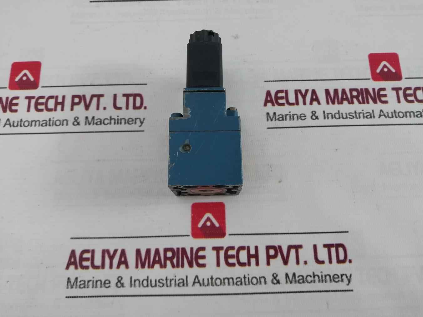 Wabco 3722250220 Pneumatic Directional Valve 24V 10Bar Max