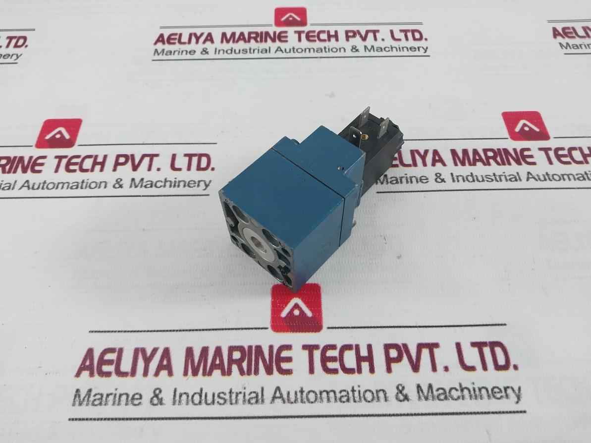 Wabco 3722250220 Pneumatic Directional Valve 24V 10Bar Max