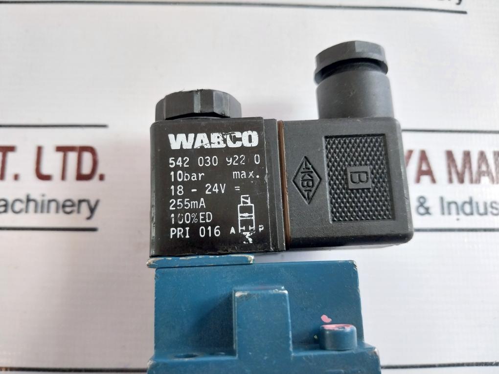 Wabco 3722250220 Pneumatic Valve 542 030 922 0