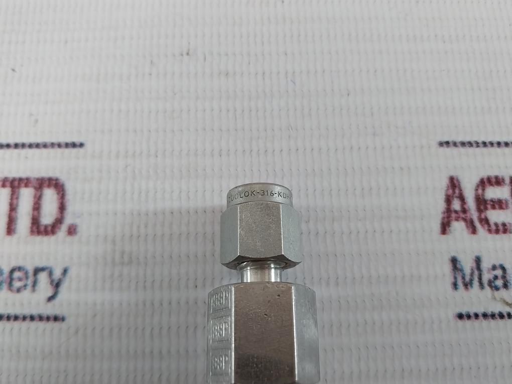 Waters 700007583 1/8” Fnpt – 1/8” Comp Fitting