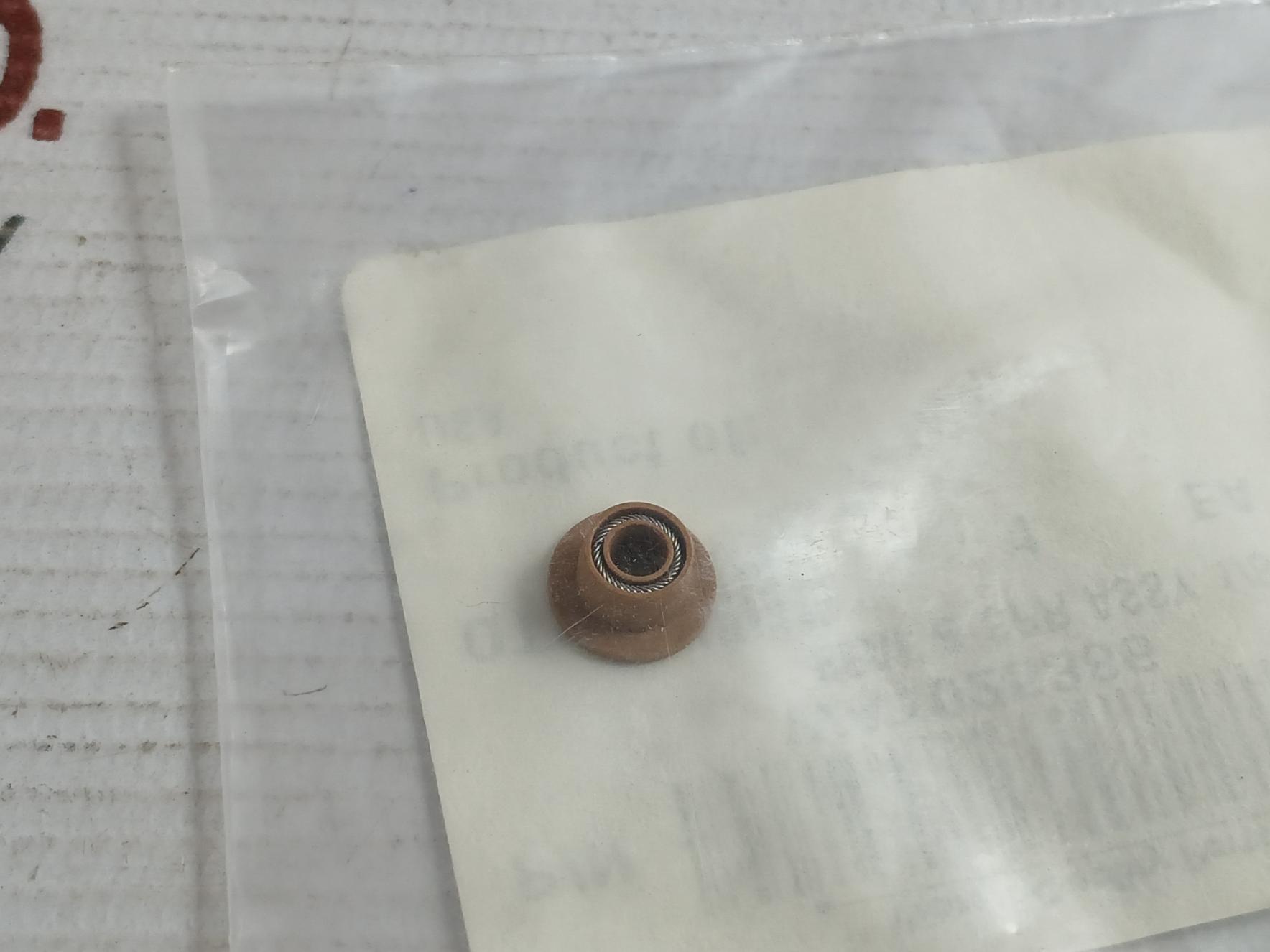 Waters Seal And Spring Assembly 1/8 In Wat025386