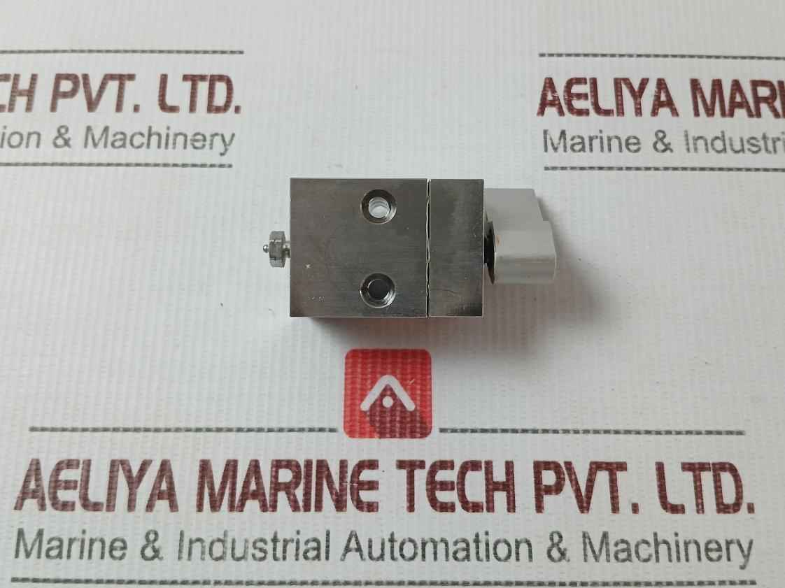Waters Wat025747 Hplc Refer. Valve Assembly , M6000A Wat025463