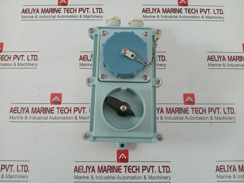 Watertight-Socket-Outlet-With-Interlock-16-20a-6h-200-250v-By-Senko-Guichi-Rl-2-2