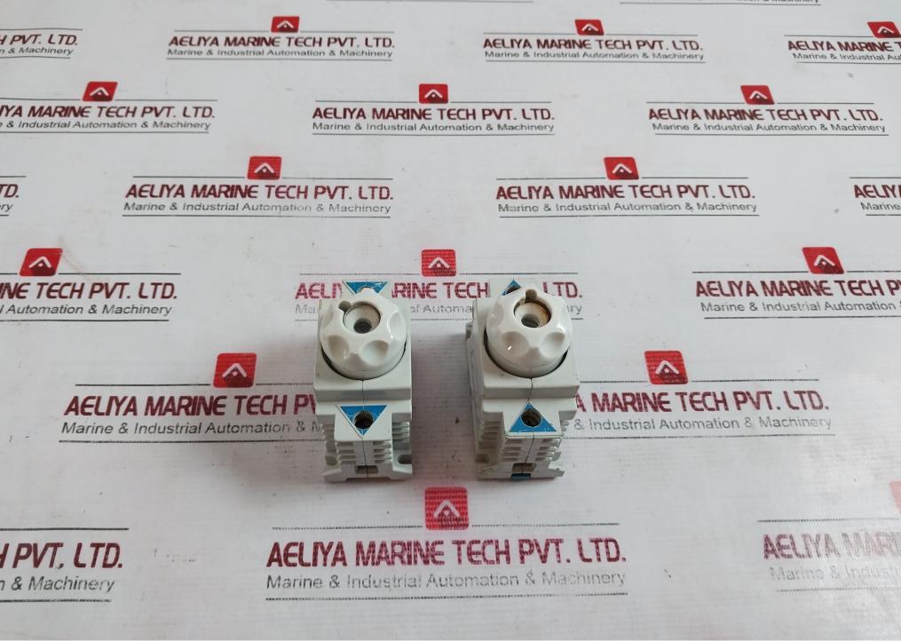 Lot of 2X WOHNER Fuse Holder 25A 500V 0.5-6A