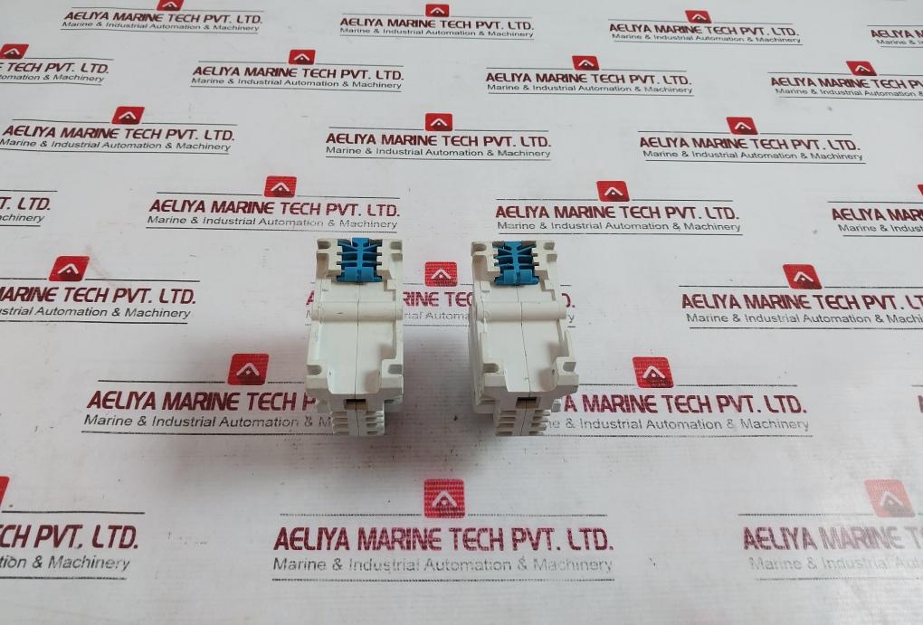 Lot of 2X WOHNER Fuse Holder 25A 500V 0.5-6A