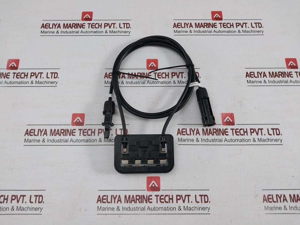 Xtong-1500-Vdc-15A-Solar-Panel-Junction-Box-PV-XT1206XY-25SQ045-PV-210730-5