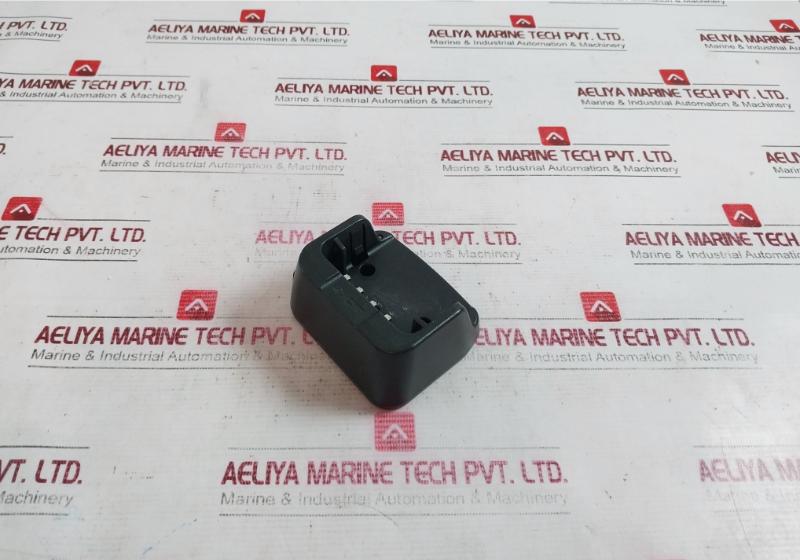 Yaesu Musen Cd-50 Charger 12-16V-900Ma 8.4V-1A