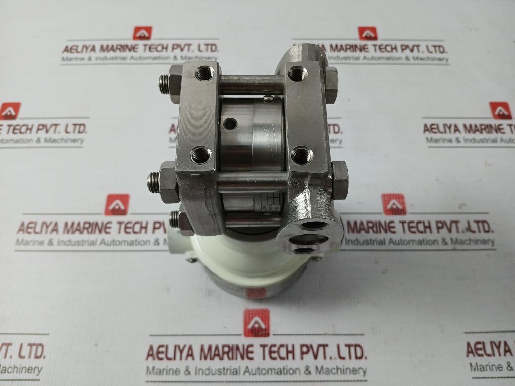Yamatake-11-42-Vdc-Differential-Pressure-Transmitter-Jtg940A-1E1A2-cxxx1-t1-209086-5