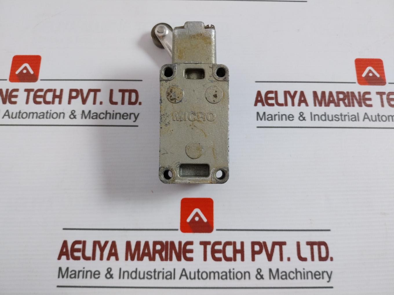 Yamatake-honeywell 1Ls3-j Limit Switch 10A-125 250-480Vac 1/2 Hp