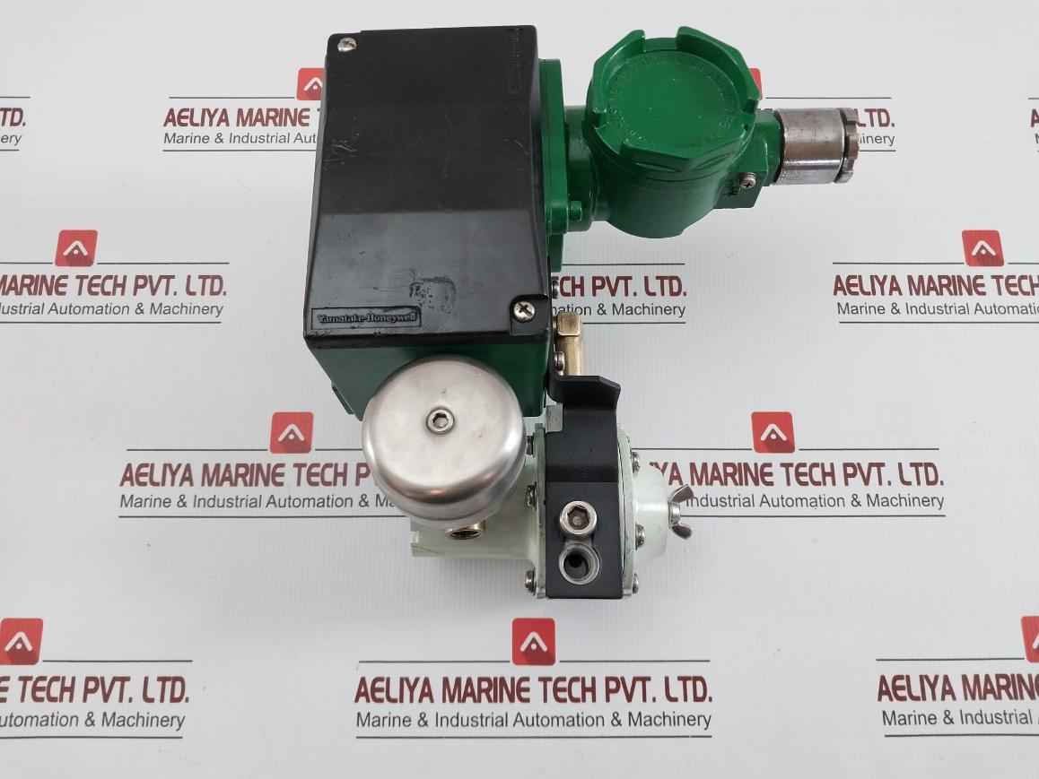 Yamatake-honeywell I/P Converter Input 4-20Madc 1.4 Kgf/Cm2 Kux113-xm11Ax-7