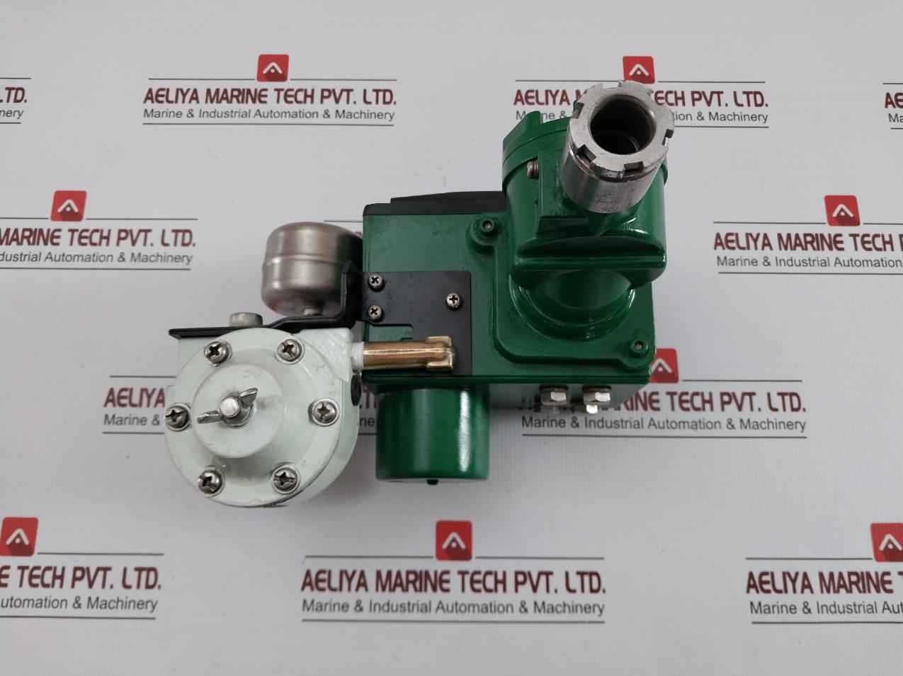 Yamatake-honeywell I/P Converter Input 4-20Madc 1.4 Kgf/Cm2 Kux113-xm11Ax-7