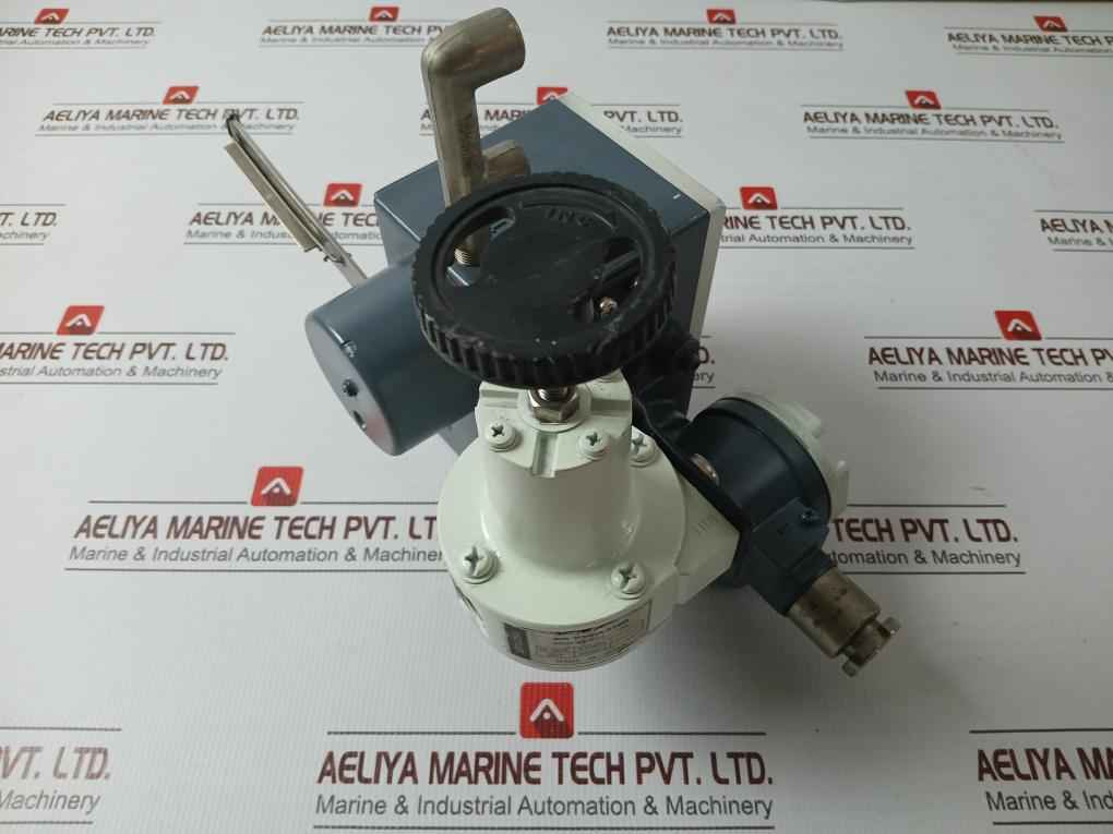 Yamatake Hep 17-13Bldy6Rgsr-c1-x Valve Positioner Air Regulator 4-20 Madc 400Kpa