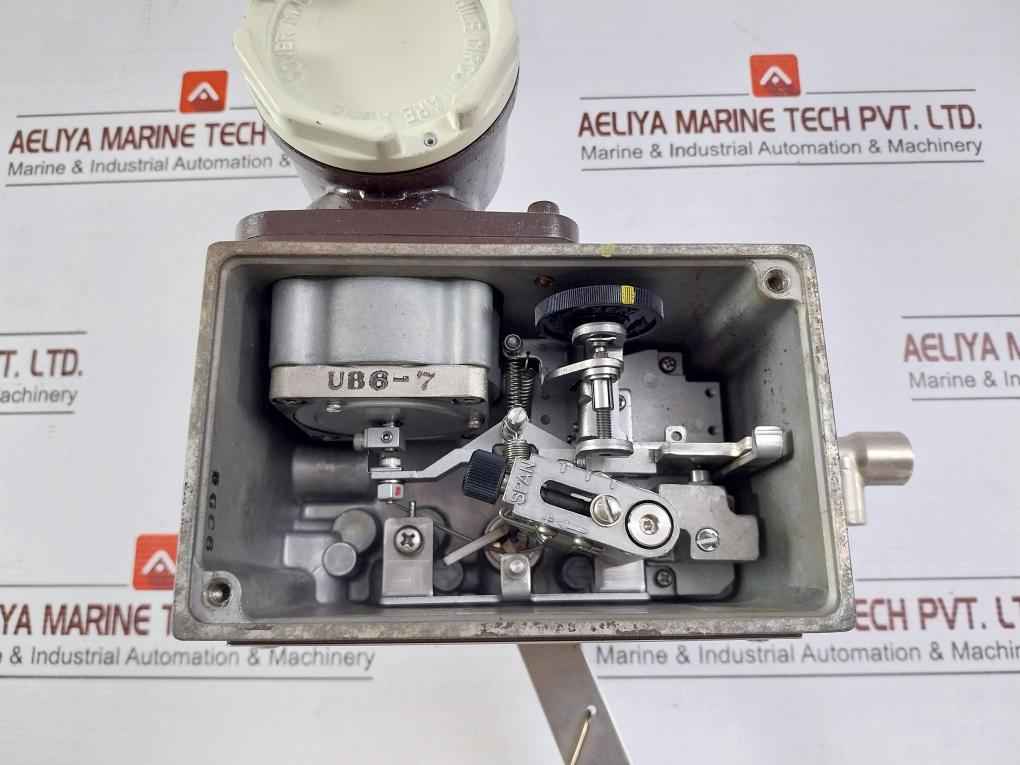 Yamatake Hep 19-13Berr2Rgsd-c2-x Valve Positioner 30V 100Ma 0.66W 4-20 Madc
