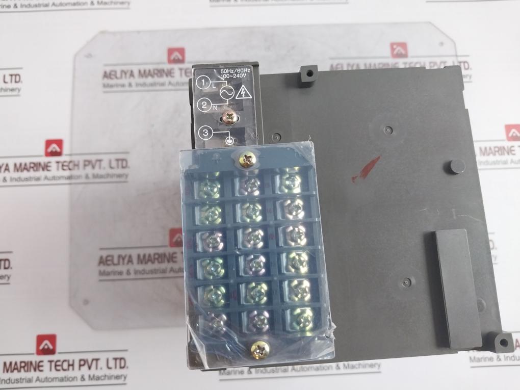 Yamatake Srf106As001D0 Srf100 Smart Recorder 81408635-001-00 100-240V~ Ac 50/60Hz