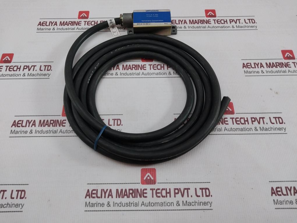 Yamatake Bzln-10-rh-j Micro Switch 15A-125, 250 Or 480Vac 3 Meter