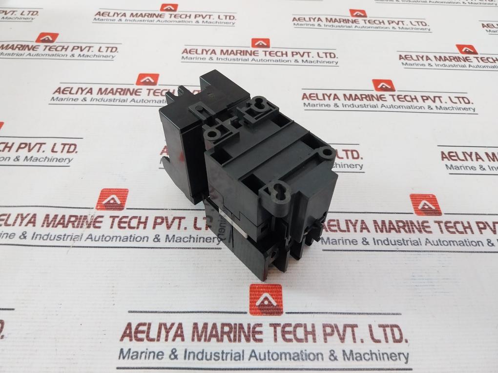 Yaskawa H0E-20F-tra1D Magnetic Contactor 200-220V 60Hz