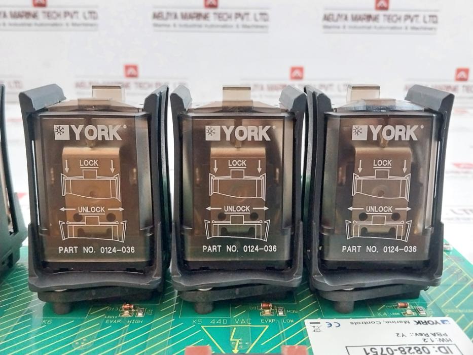 York Mp-3000 Relay Board 1E08059G01 K5 440Vac