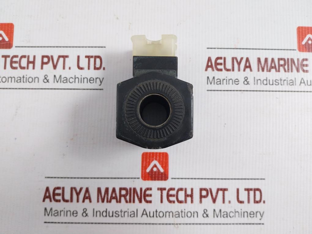 Yuken-Solenoid-Valve-Coil-D24-208939-3
