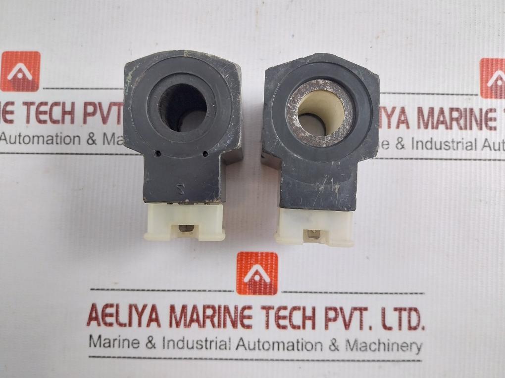Yuken-Solenoid-Valve-Coil-D24-208939-9