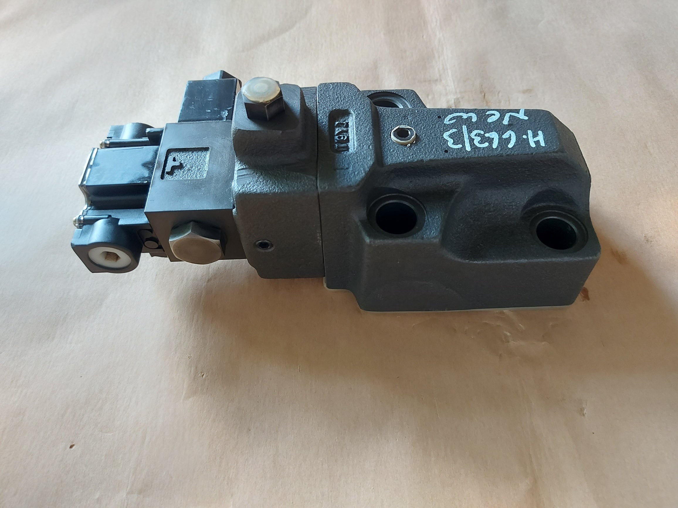 Yuken Kogyo Bsg-10-2B3B-a100-48 Relief Valve G1/2 Vk317882-9