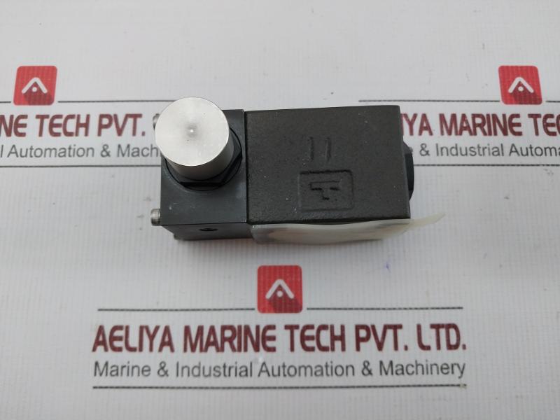 Yuken Kogyo Directional Valve Dmg-01-3D114-1039-l