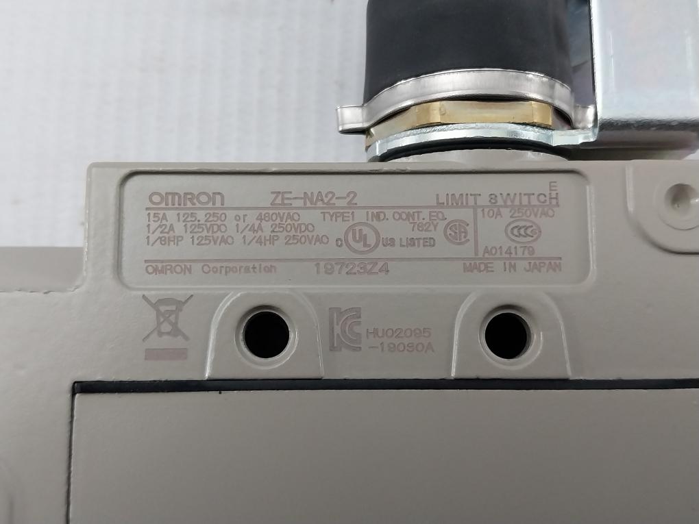 Ze-na2-2-Limit-Switch-1-8Hp-125Vac-1-4Hp-250Vac-Omron-208725-7