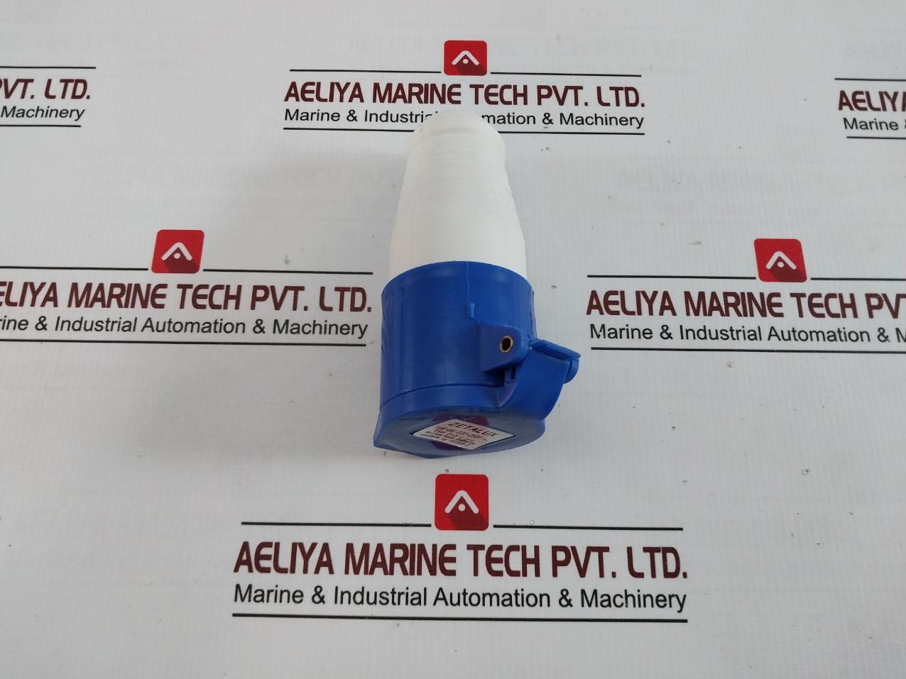 Zetalux 213 Industrial Weatherproof Plug 16A-6H/220-250V~ 