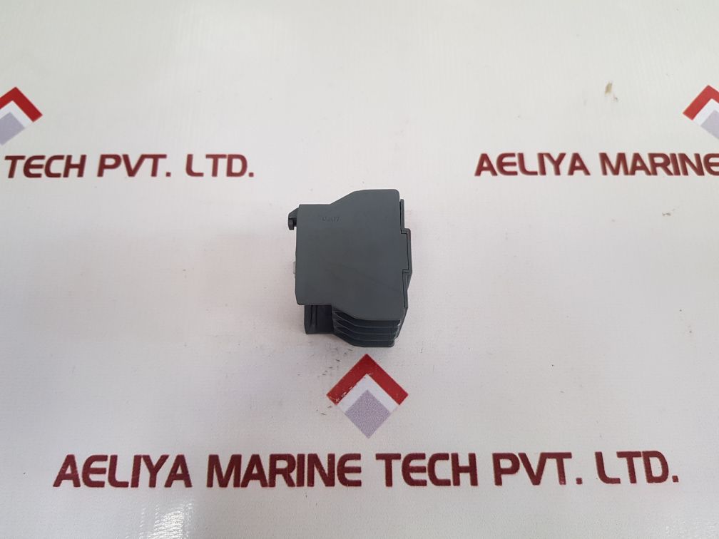 Lot of 2X ABB CA5-22E Auxiliary Contact Block 16A 690V