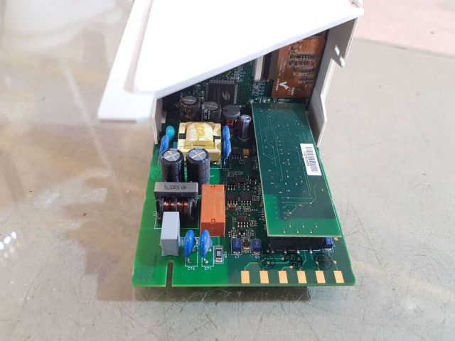 Abb Cm30/0sms0e0/std Controlmaster Controller 100-240v Ac 50/60hz 10w