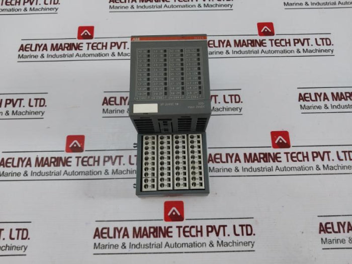 Abb Di524 D3 Digital Input Module 24Vdc 32Di 1Sap212000R0001 1-wire