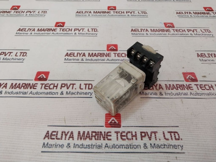 Allen-bradley 700-ha32Z24 Relay With Base 50/60Hz