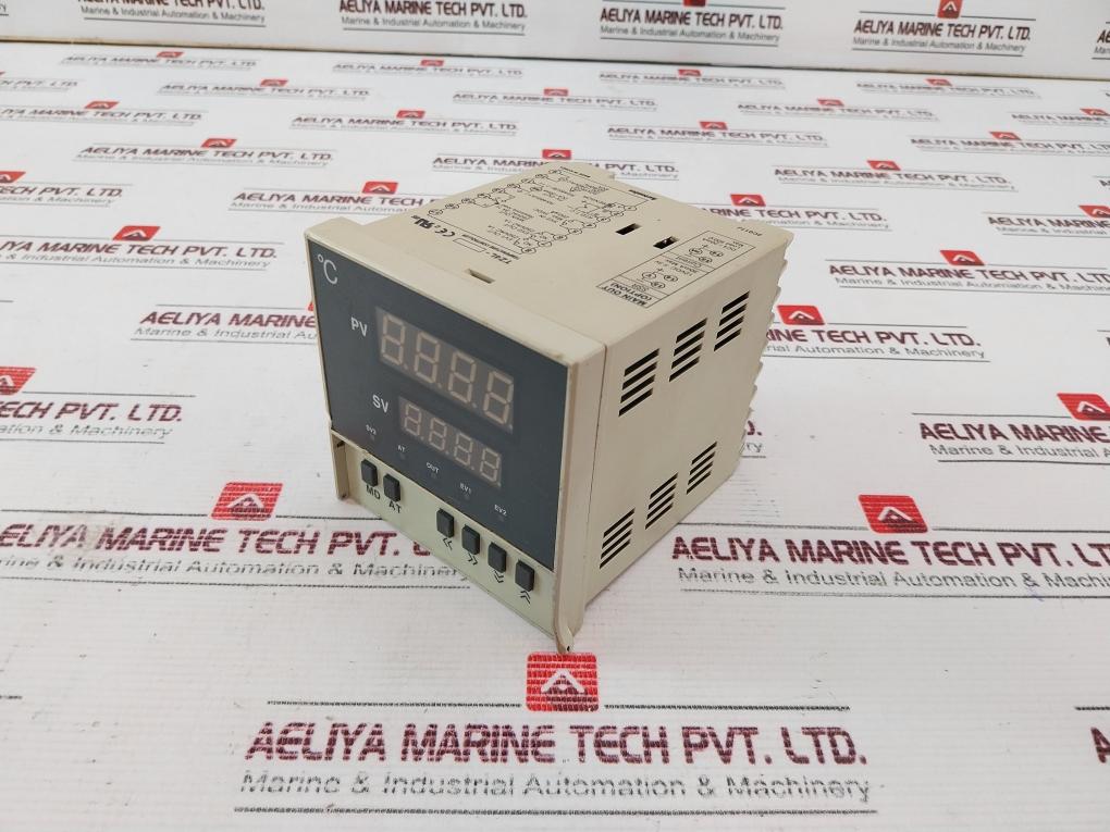 Autonics Tz4L Temperature Controller 100- 240Vac 50/60Hz